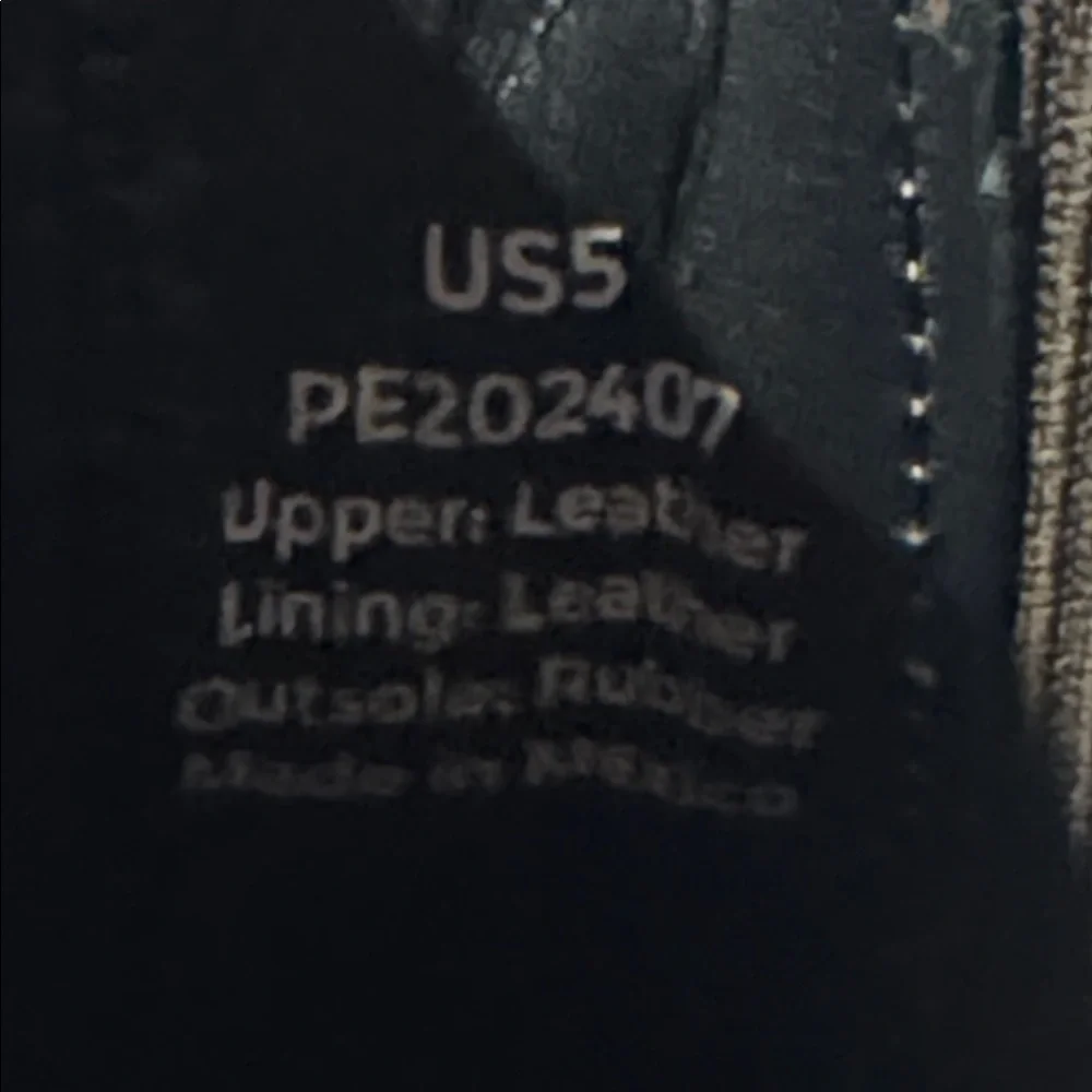 NISOLO Carmen Chelsea Boot 2.0
4.8 Almond Tan Chelsea Boots - Picture 5 of 7